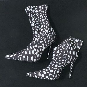 Black/White Slide on Ankle Boot